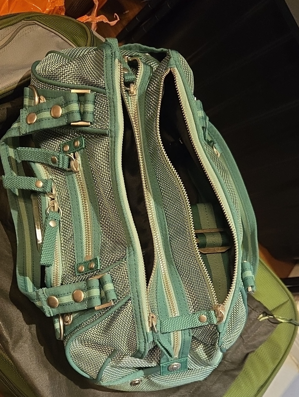 George Gina & Lucy Bag - Picture 5 of 5